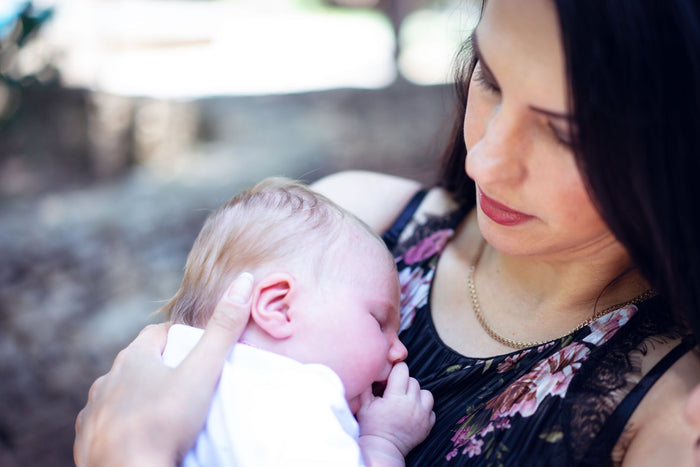 The Postpartum Hair Timeline: What to Expect Month by Month